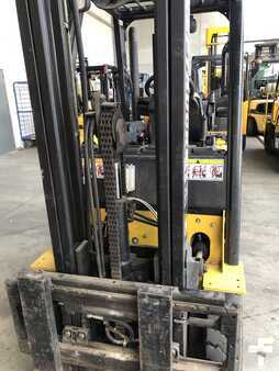 Empilhador a gás 2008  Yale GLP20SVX (12)