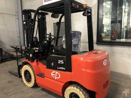 EP Equipment EFL252