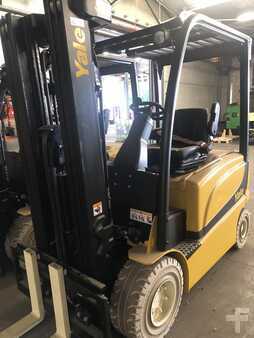 4-wiel elektrische heftrucks 2024  Yale ERP25VL (1)