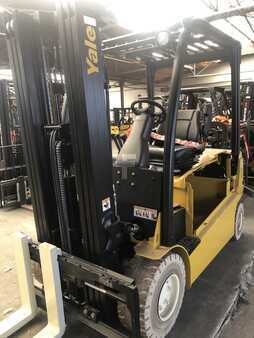 4-wiel elektrische heftrucks 2024  Yale ERP30VL (1)