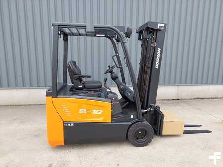 Elektryczne 4-kołowe 2023  Doosan B18T-7 PLUS (3)