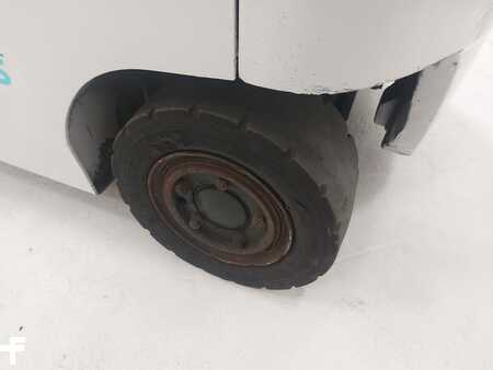 Carrelli elettrici 4 ruote 2015  Unicarriers G1Q2L25Q (18)