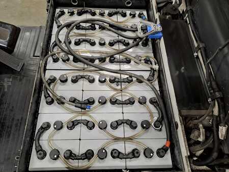 Eléctrico - 4 rodas 2015  Unicarriers AG1N1L18Q (12)