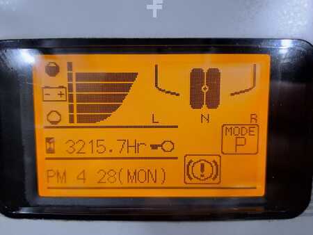 Eléctrico - 4 rodas 2015  Unicarriers AG1N1L18Q (21)