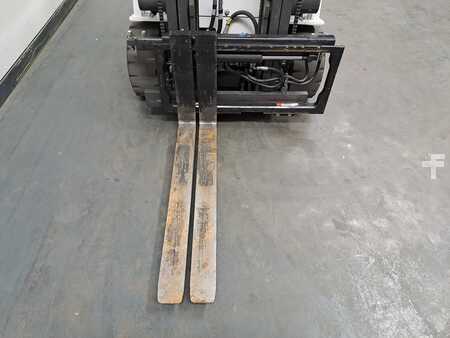 Eléctrico - 4 rodas 2015  Unicarriers AG1N1L18Q (5)