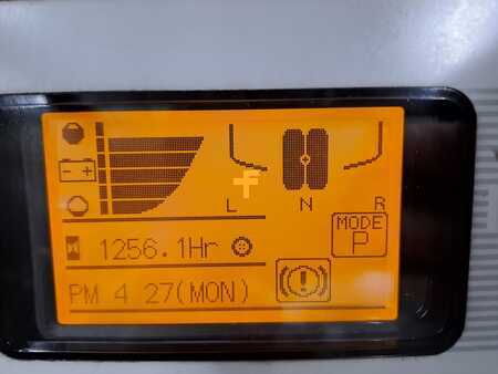 Eléctrico - 4 rodas 2015  Unicarriers AG1N1L18Q (9)
