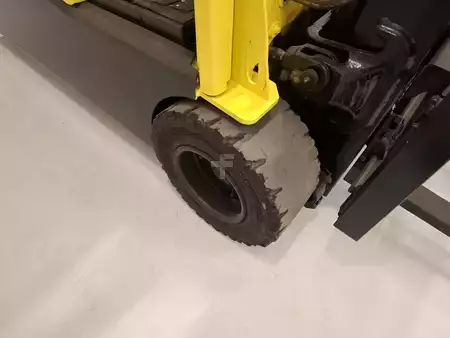 Chariots électriques à 4 roues 2012  Hyster J1.8XNT (15)