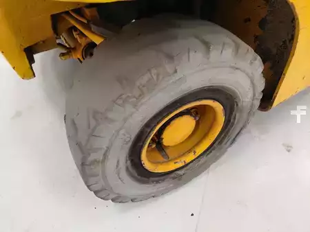Elektryczne 4-kołowe 2012  Hyster J2.5XN (14)