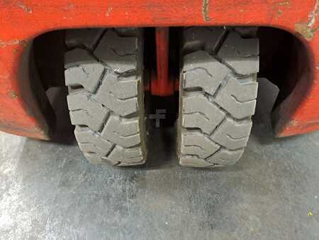 Carrelli elettrici 4 ruote 2005  Linde E16C (12)