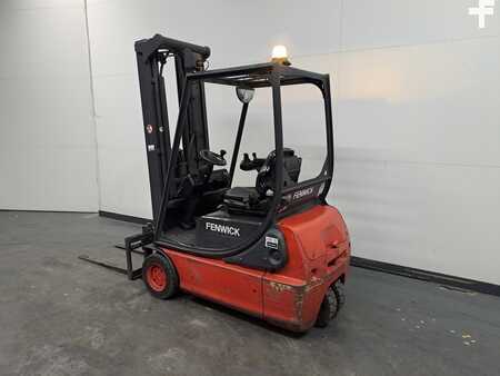 Carrelli elettrici 4 ruote 2005  Linde E16C (2)
