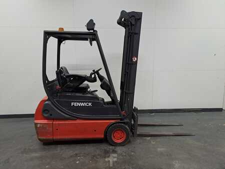 Carrelli elettrici 4 ruote 2005  Linde E16C (3)