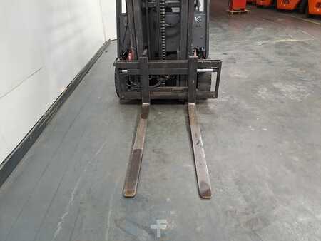 Carrelli elettrici 4 ruote 2005  Linde E16C (4)