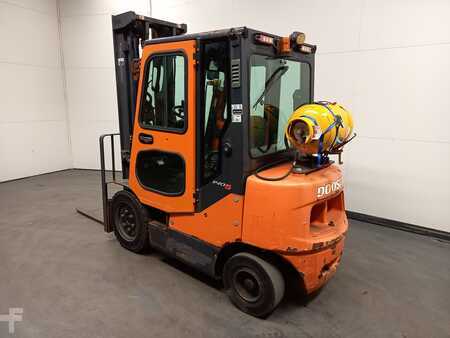 LPG VZV 2015  Doosan G25E-5 (2)