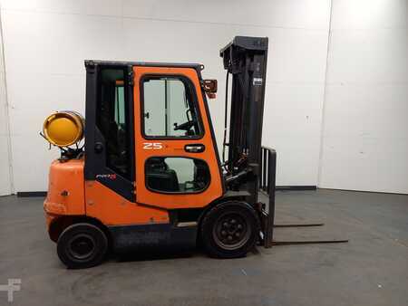 LPG VZV 2015  Doosan G25E-5 (3)