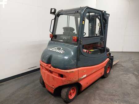 Elektro 4 Rad 2007  Linde E25-02 (3)