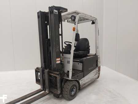 Carrelli elettrici 4 ruote 2014  Unicarriers AG1N1L16T (1)