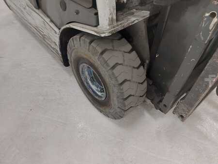 Carrelli elettrici 4 ruote 2014  Unicarriers AG1N1L16T (14)