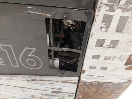 Carrelli elettrici 4 ruote 2014  Unicarriers AG1N1L16T (17)