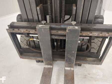 Carrelli elettrici 4 ruote 2014  Unicarriers AG1N1L16T (5)