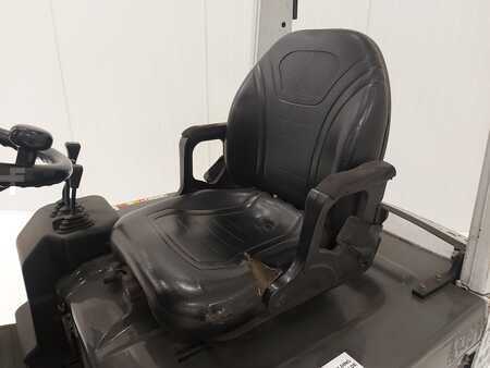 Carrelli elettrici 4 ruote 2014  Unicarriers AG1N1L16T (6)