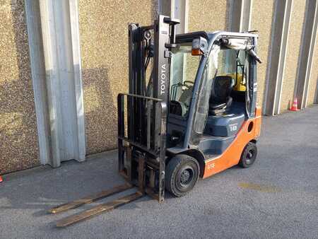 LPG heftrucks 2017  Toyota 02-8FGF18 (1)