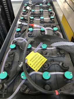 Reachtrucks 2024  Yale MR14 (9)