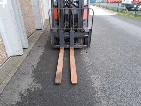 LPG Forklifts 2015  Linde H16T-01 (5)