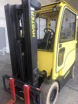 Chariots électriques à 4 roues 2017  Hyster J2.5XN (3)
