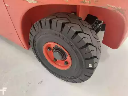 Carretilla elevadora GLP 2016  Linde H16T-01 (15)