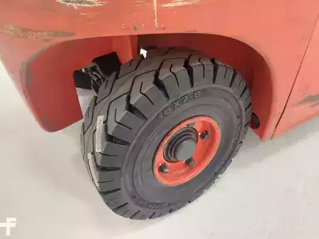 Carretilla elevadora GLP 2016  Linde H16T-01 (16)