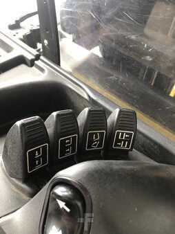 Carretilla retráctil 2018  Hyster R1.6HD (6)