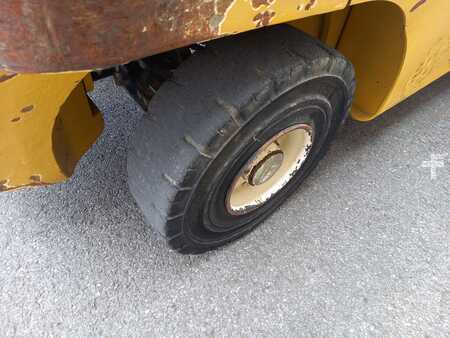 Diesel truck 2008  Yale GDP35VX (12)