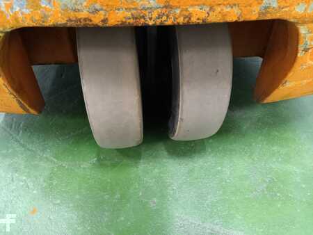 Elektromos 4 kerekű 2014  Still RX 20-16 (11)