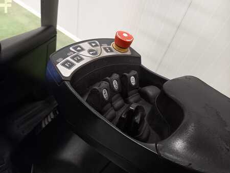 Elektromos 4 kerekű 2014  Still RX 20-16 (7)