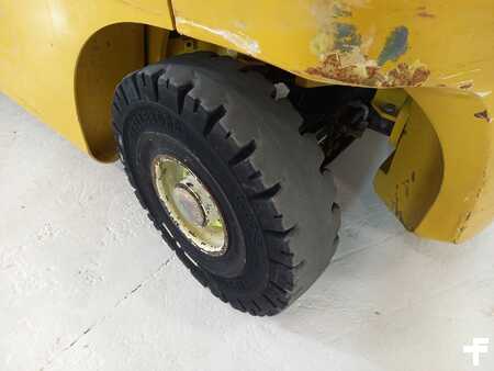 LPG heftrucks 2015  Yale GLP25VX (13)