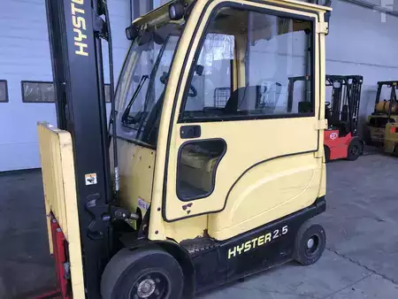 4-wiel elektrische heftrucks 2018  Hyster J2.5XN (1)