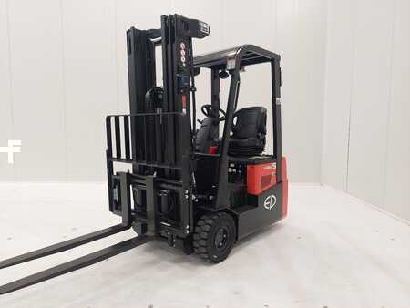 Eléctrica de 4 ruedas 2025  EP Equipment CPD15TVL (2)