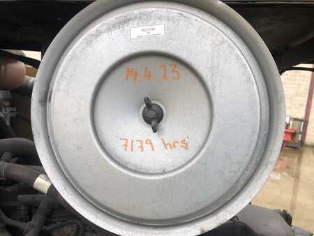 Dieseltrukki 2012  Yale GDP160EC (11)