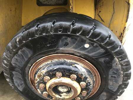 Dieseltrukki 2012  Yale GDP160EC (17)