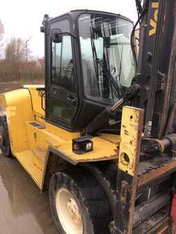 Dieseltrukki 2012  Yale GDP160EC (21)