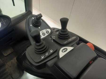 Elektrisk- 4 hjul 2019  Still RX 60-25 (11)