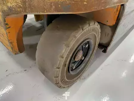 Electric - 4 wheels 2019  Still RX 20-20PL (14)