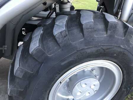 Teleskopstapler-Starr 2006  Merlo P101.10 HM (11)