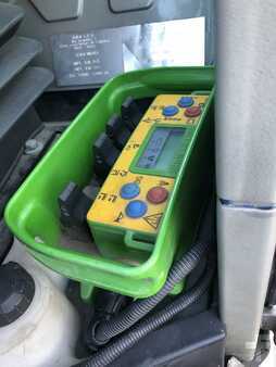 Teleskopstapler-Starr 2006  Merlo P101.10 HM (20)