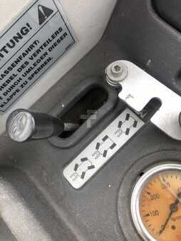 Teleskopstapler-Starr 2006  Merlo P101.10 HM (26)