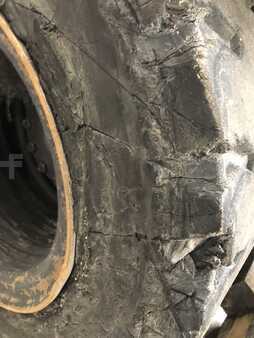 Dieselový VZV 2019  Hyster H8.0FT6 (17)