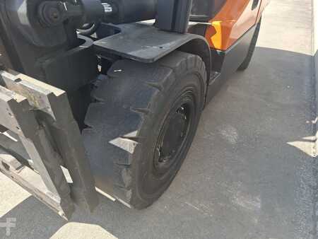 Empilhador diesel 2012  Doosan D45SC-5 (13)