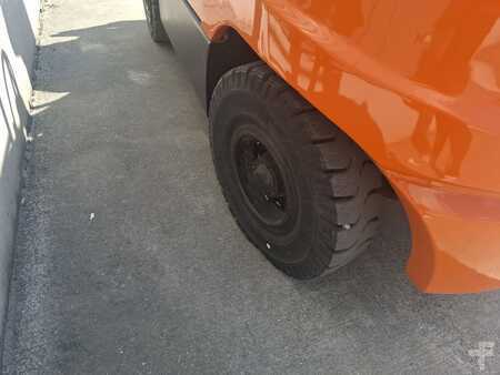 Empilhador diesel 2012  Doosan D45SC-5 (15)