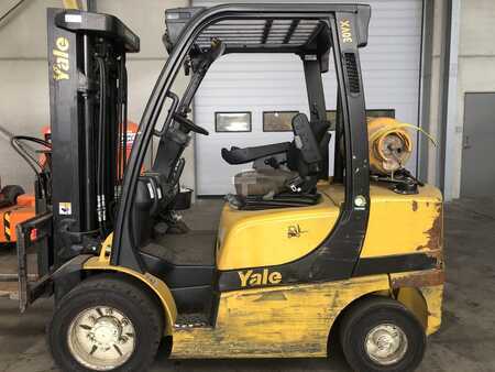 Chariots élévateurs GPL 2019  Yale GLP30VX (2)