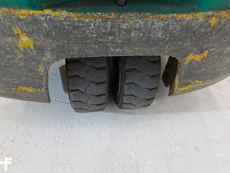 4-wiel elektrische heftrucks 2006  Komatsu FB20M-2R (11)